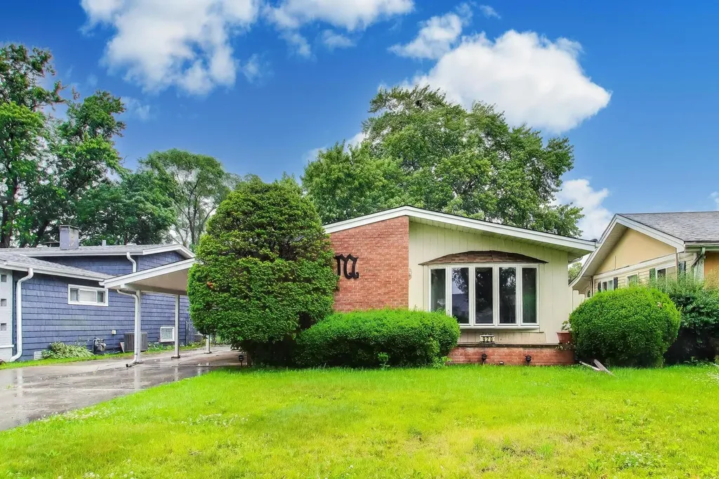 920 Pleasant Drive Addison IL 60101