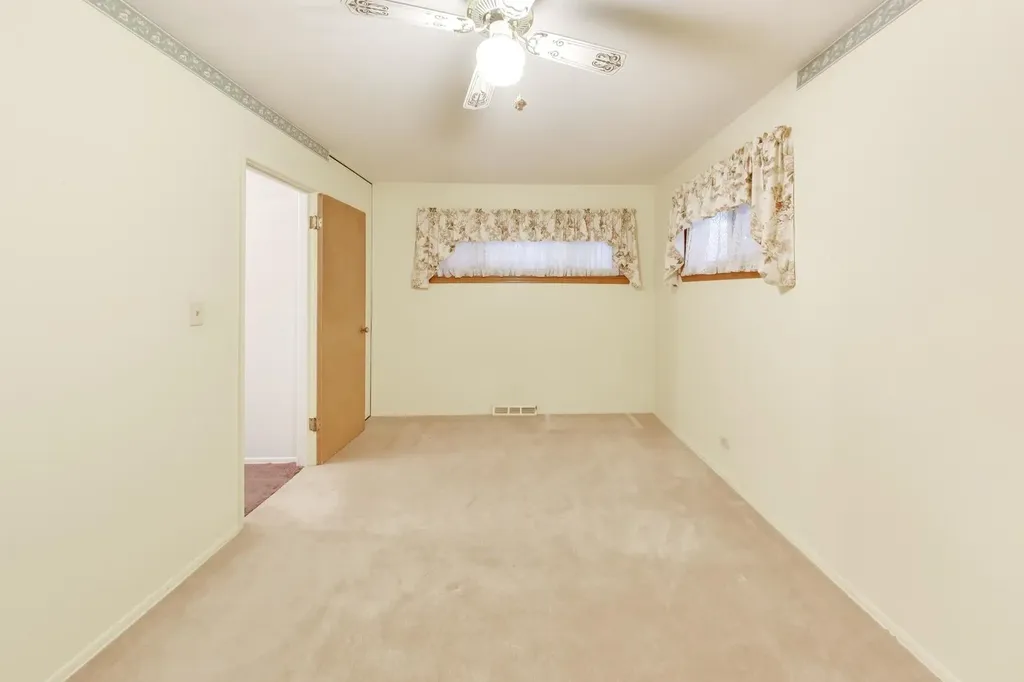 920 Pleasant Drive Addison IL 60101