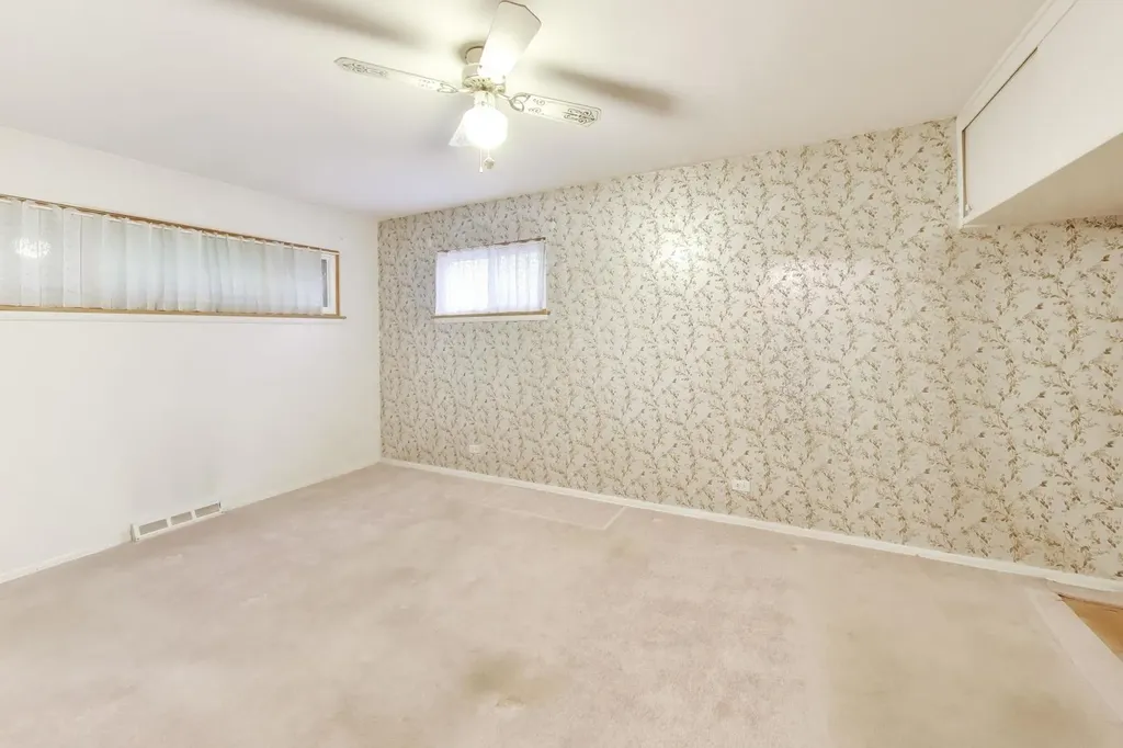 920 Pleasant Drive Addison IL 60101