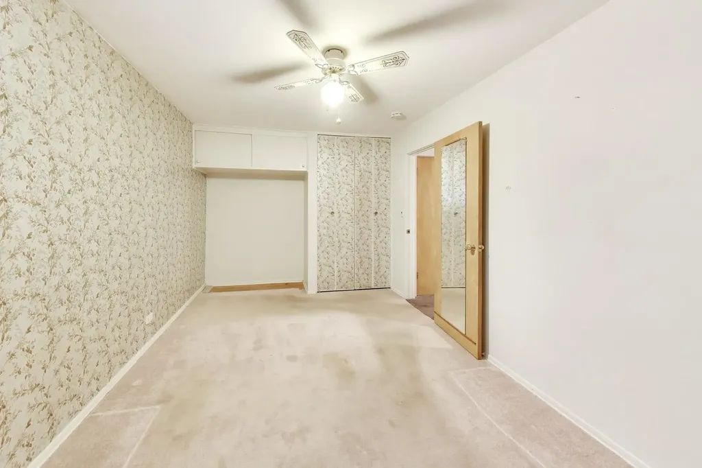 920 Pleasant Drive Addison IL 60101