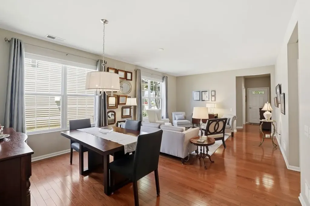 13273 Bluebird Lane Huntley IL 60142