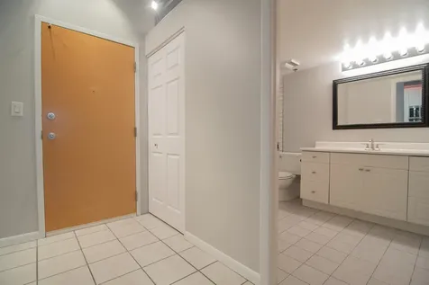 801 South Wells Street Chicago IL 60607