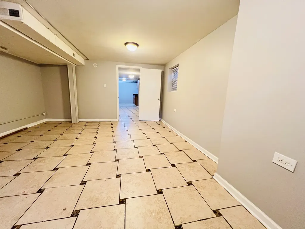 1732 West Wallen Avenue Chicago IL 60626