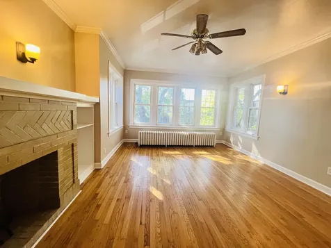 1732 West Wallen Avenue Chicago IL 60626