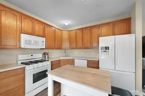 9810 Cummings Street Huntley IL 60142