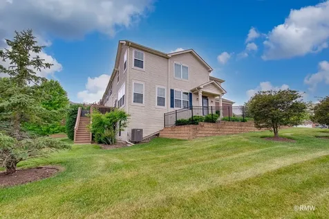9810 Cummings Street Huntley IL 60142