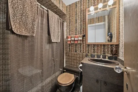 8080 Wolf Road Burr Ridge IL 60527