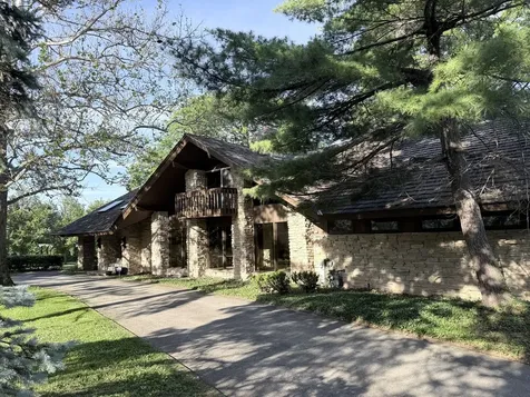 8080 Wolf Road Burr Ridge IL 60527