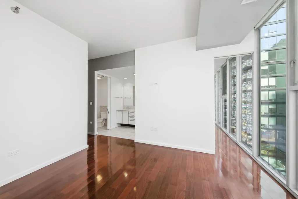 550 North St Clair Street Chicago IL 60611
