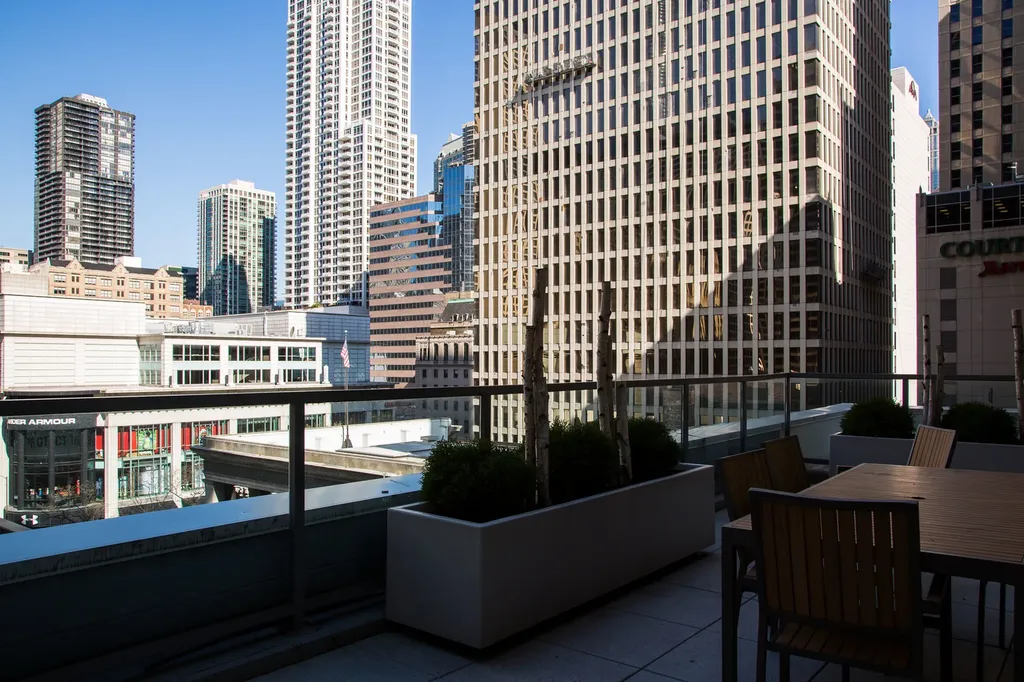 550 North St Clair Street Chicago IL 60611