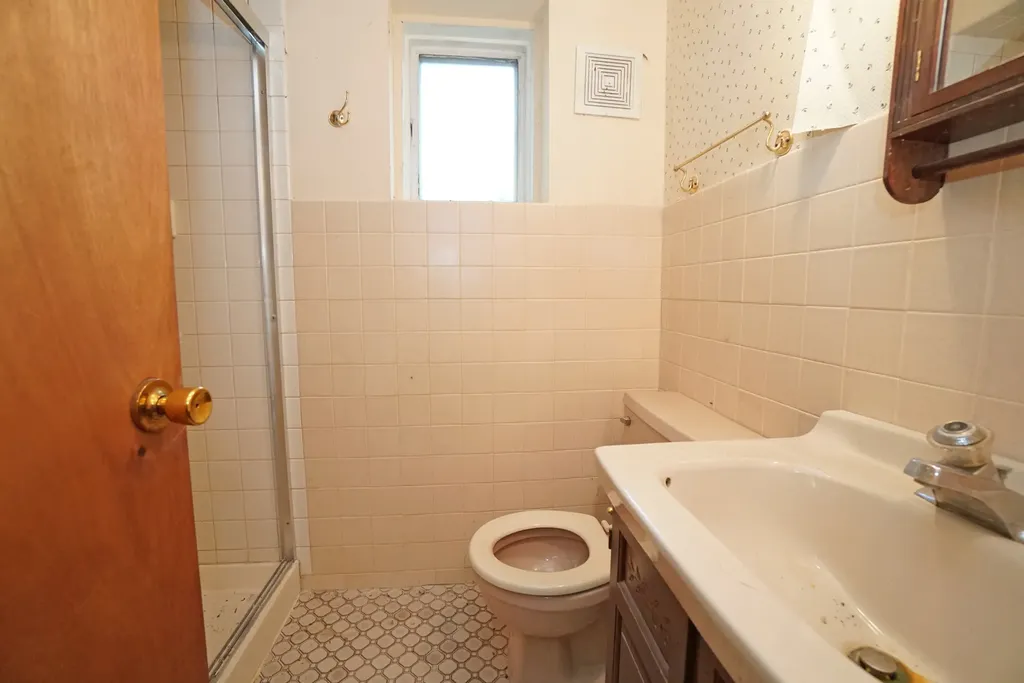 1512 Glen Ellyn Road Glendale Heights IL 60139