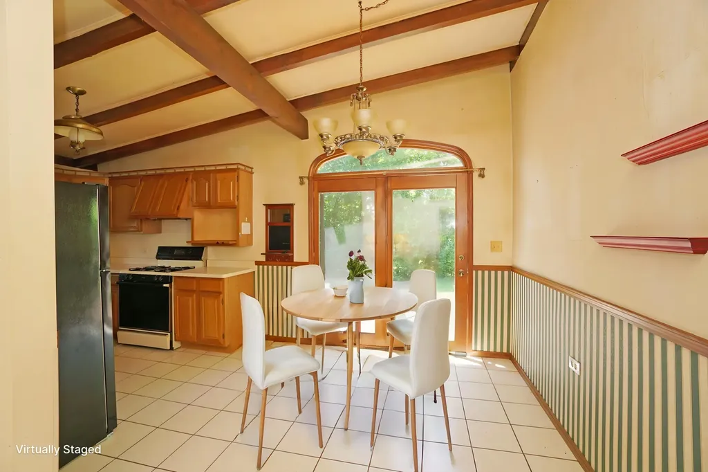 1512 Glen Ellyn Road Glendale Heights IL 60139
