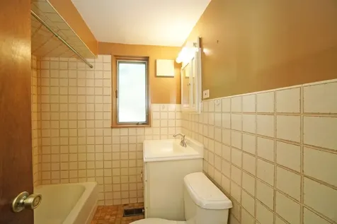 1512 Glen Ellyn Road Glendale Heights IL 60139