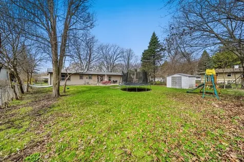 1412 Beach Road Mchenry IL 60050