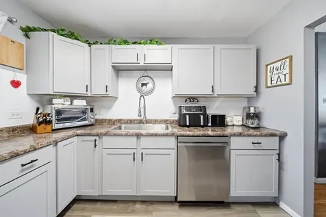 1412 Beach Road Mchenry IL 60050