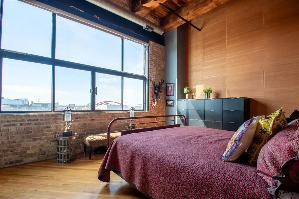 2614 North Clybourn Avenue Chicago IL 60614