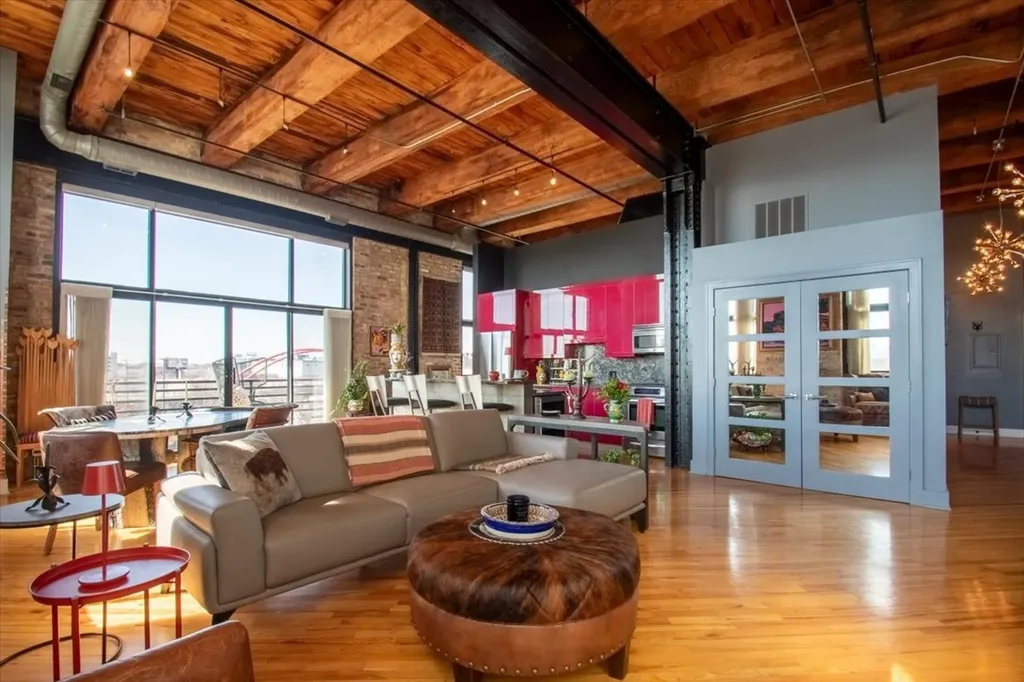 2614 North Clybourn Avenue Chicago IL 60614