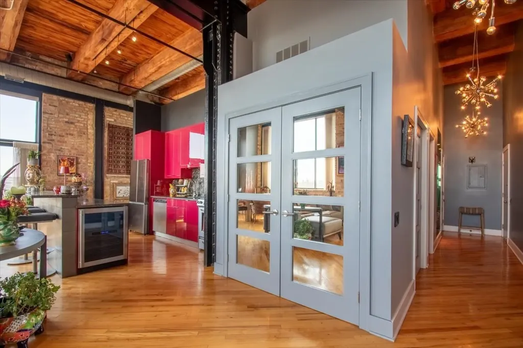 2614 North Clybourn Avenue Chicago IL 60614