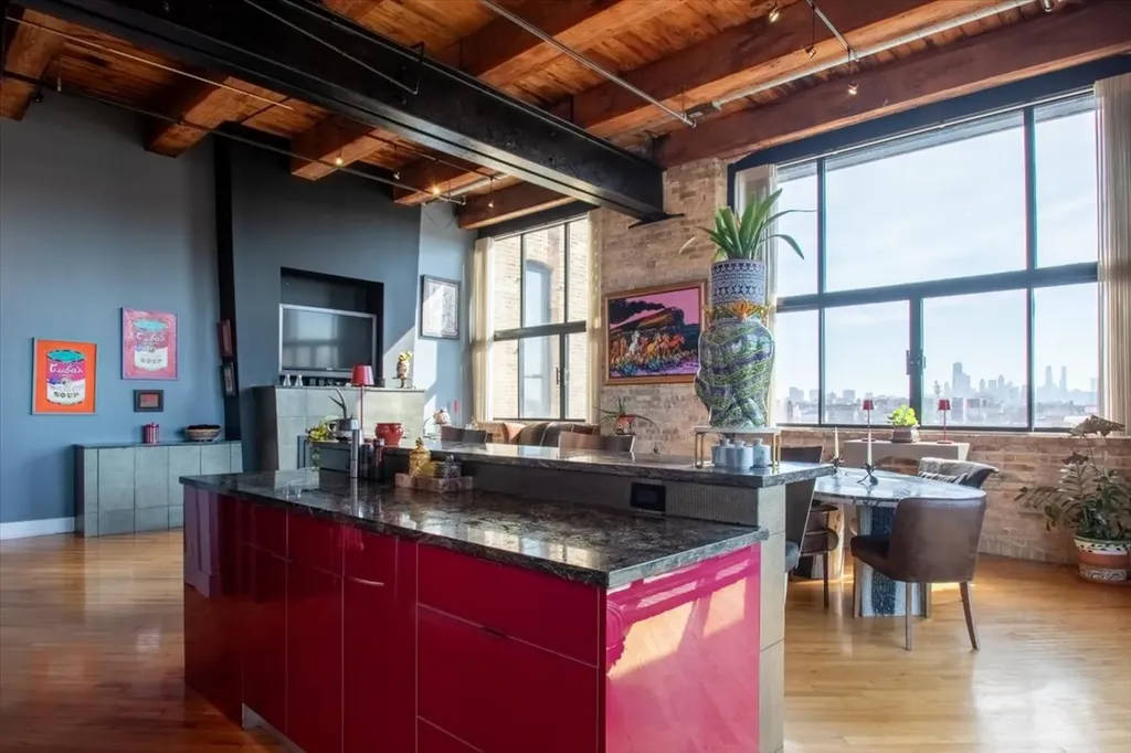 2614 North Clybourn Avenue Chicago IL 60614
