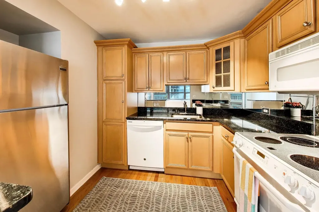 3550 North Lake Shore Drive Chicago IL 60657