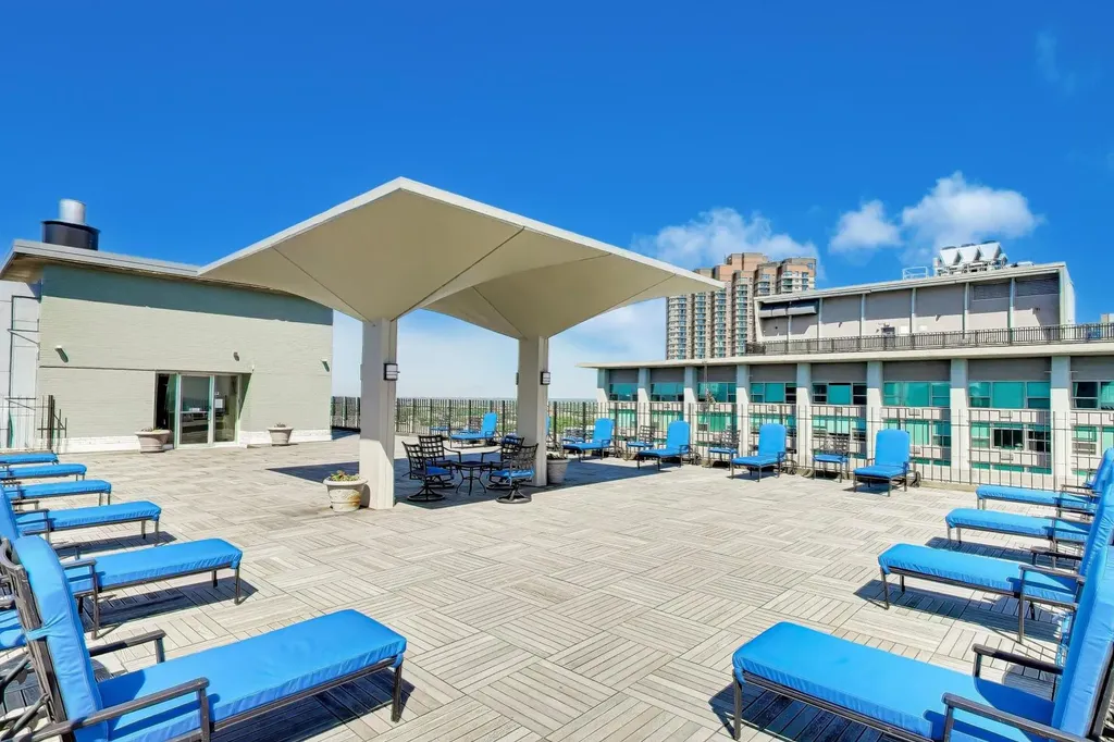 3550 North Lake Shore Drive Chicago IL 60657