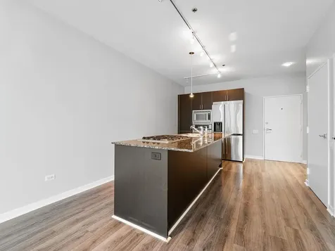 653 North Kingsbury Street Chicago IL 60654