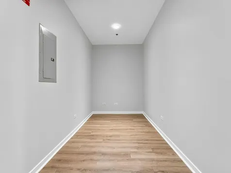 653 North Kingsbury Street Chicago IL 60654