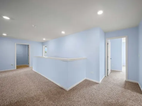 759 Kentshire Circle Elgin IL 60124