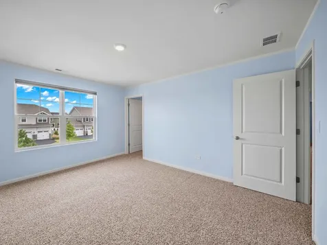 759 Kentshire Circle Elgin IL 60124