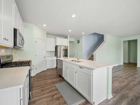 759 Kentshire Circle Elgin IL 60124