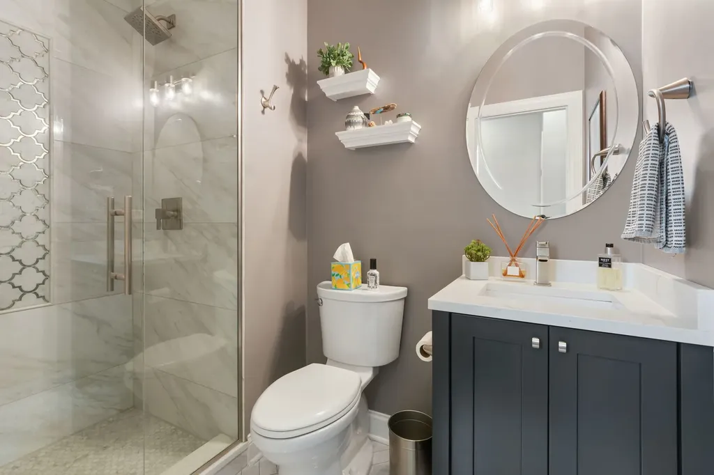 3238 North Kenmore Avenue Chicago IL 60657