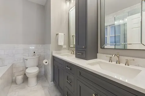 3238 North Kenmore Avenue Chicago IL 60657