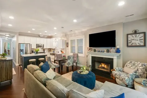 3238 North Kenmore Avenue Chicago IL 60657