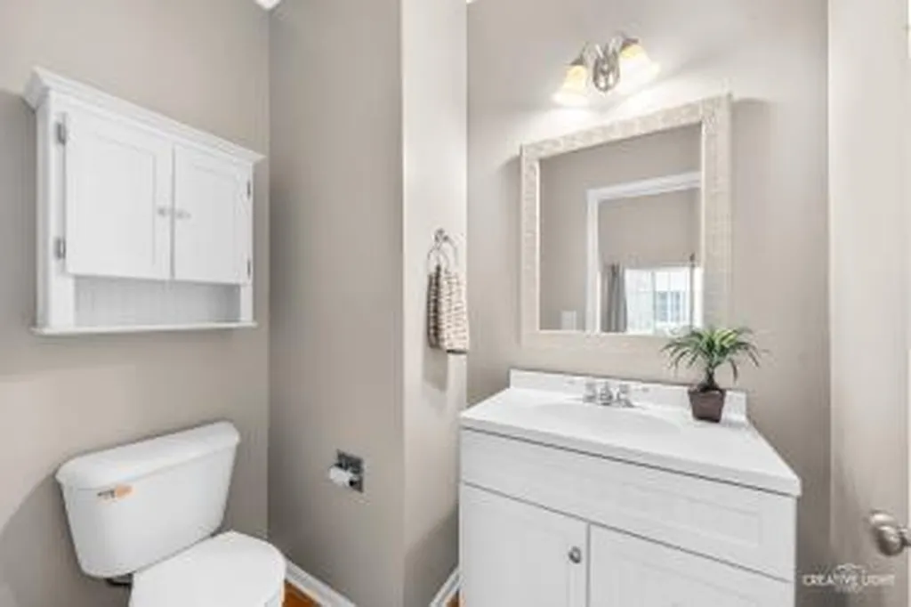 324 Abington Woods Drive Aurora IL 60502