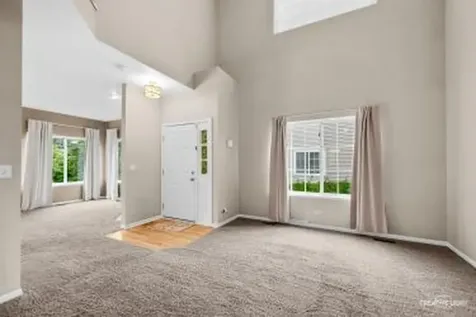 324 Abington Woods Drive Aurora IL 60502