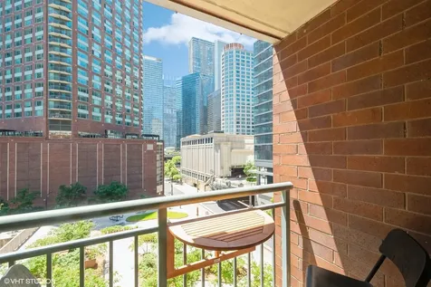 440 North Mcclurg Court Chicago IL 60611