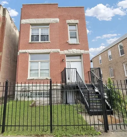 2638 West Adams Street Chicago IL 60612