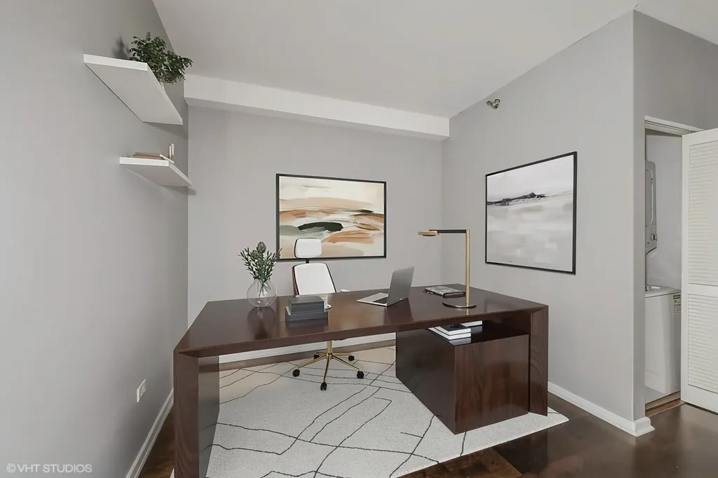123 South Green Street Chicago IL 60607