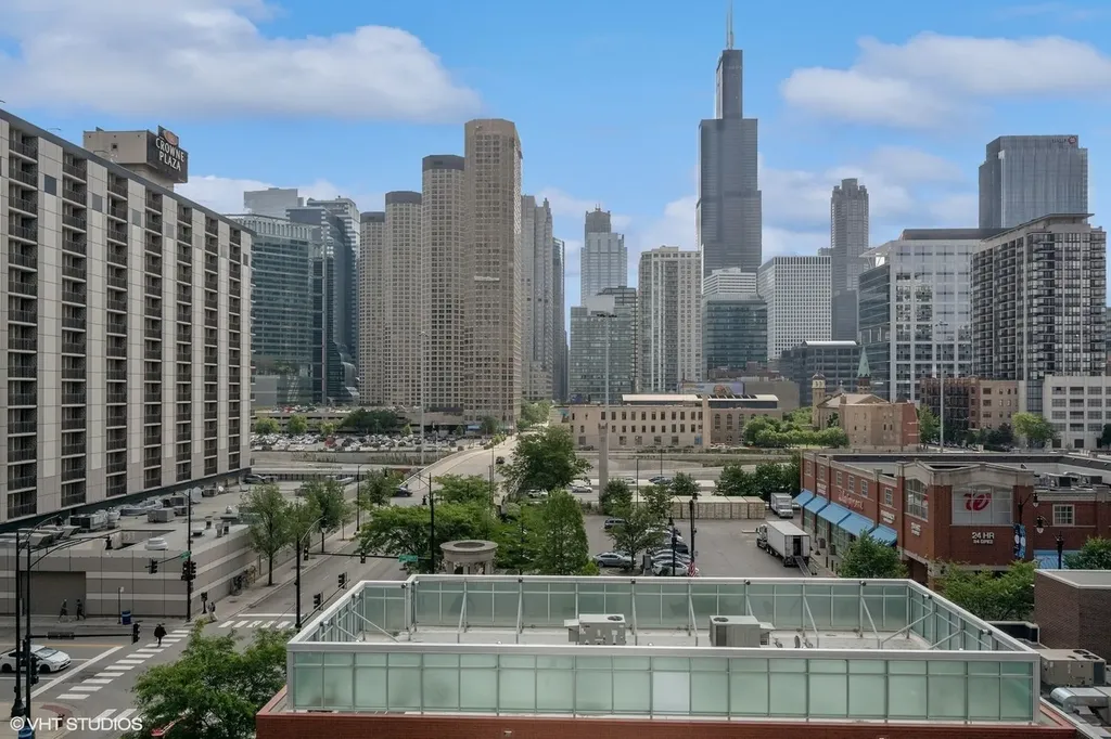 123 South Green Street Chicago IL 60607