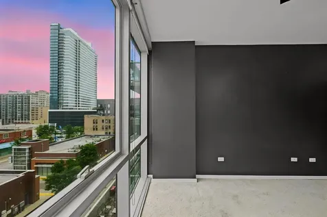 123 South Green Street Chicago IL 60607
