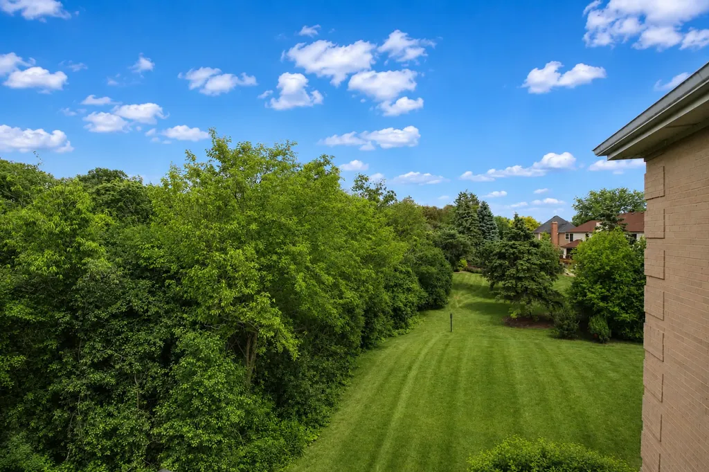 466 South President Street Carol Stream IL 60188