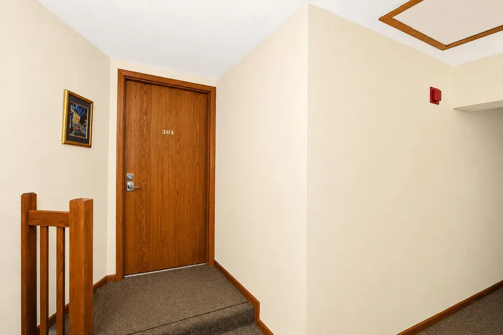466 South President Street Carol Stream IL 60188