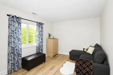 466 South President Street Carol Stream IL 60188