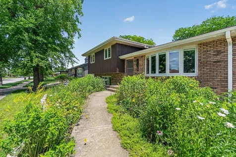 18525 Bock Road Lansing IL 60438