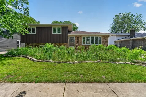 18525 Bock Road Lansing IL 60438