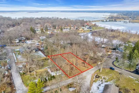 27580-27588 W Stonegate Drive Spring Grove IL 60081