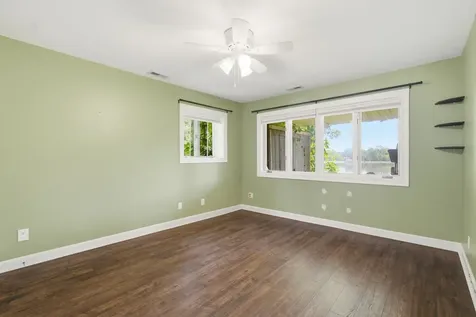 368 Hiawatha Drive Lake In The Hills IL 60156