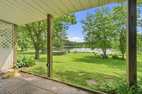 368 Hiawatha Drive Lake In The Hills IL 60156