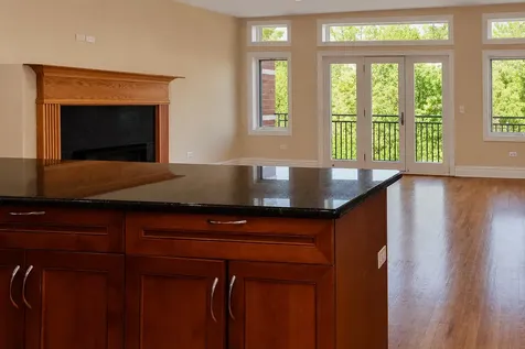 2942 North Lincoln Avenue Chicago IL 60657