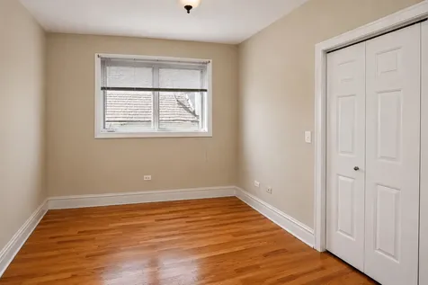 2942 North Lincoln Avenue Chicago IL 60657